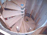 Spiral stair building